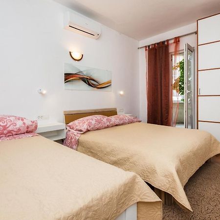 Deluxe New Kastela Agneza Apartment Near Splitairport Exterior photo